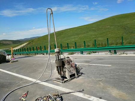 东湖公路地基基础注浆加固
